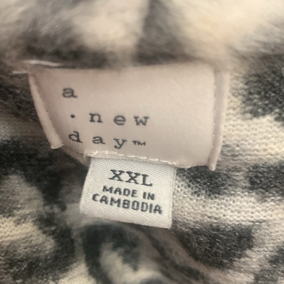 Overcoat - Picture 6 of 7